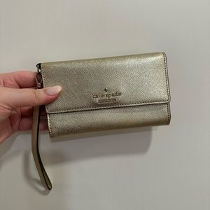 GOLD KATE SPADE WRISTLET
